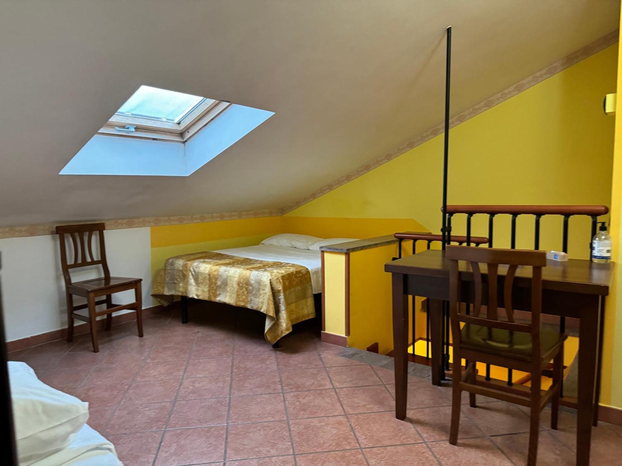 Euro House Inn Airport Ф'юмічіно Екстер'єр фото