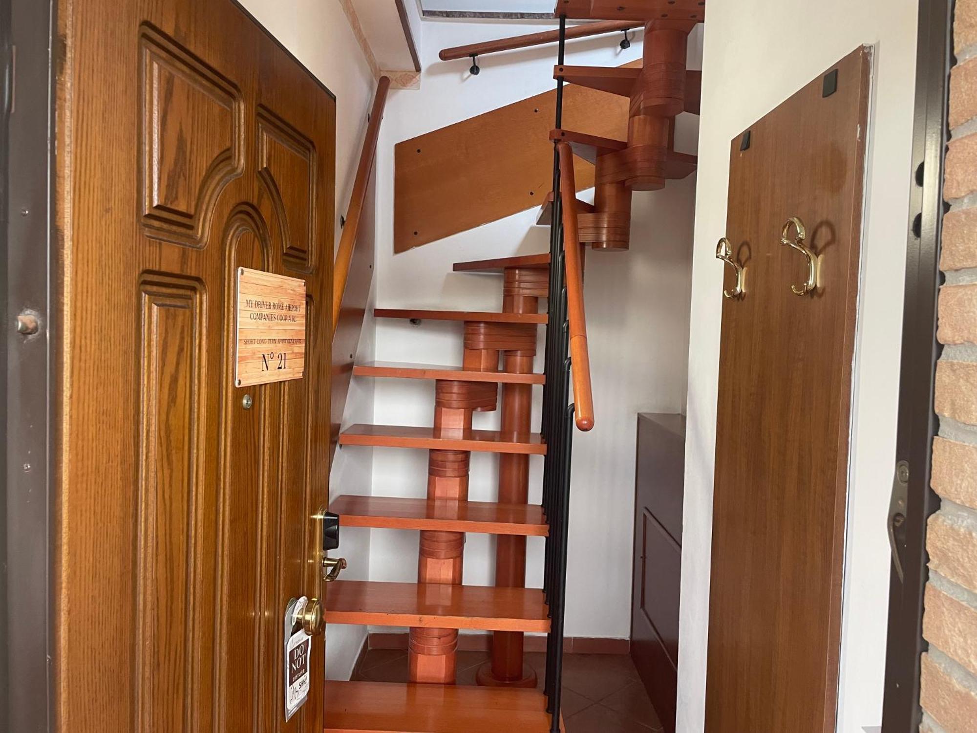 Euro House Inn Airport Ф'юмічіно Екстер'єр фото