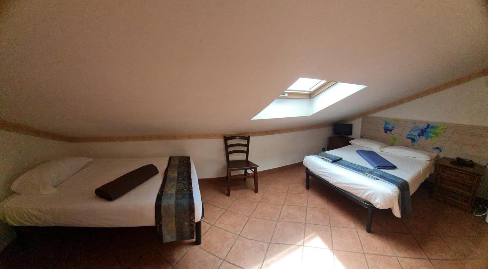 Euro House Inn Airport Ф'юмічіно Екстер'єр фото